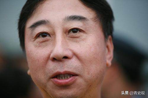 得到过郭德纲和冯巩称赞的，保定驴肉火烧，背