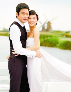 她因相貌平平與TVB視帝結(jié)婚被罵慘，一路默默扶持從窮小子到視帝