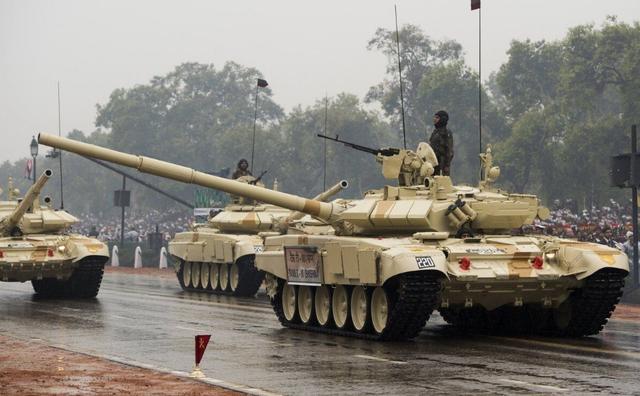 印度增兵60个营，将与14集团军并肩作战，坦克掩体形成交叉火力