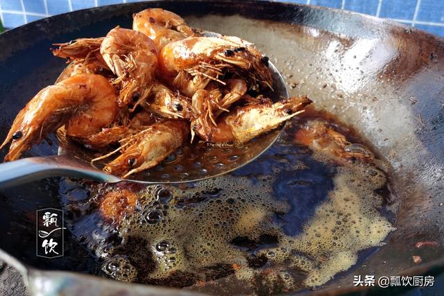 爱吃虾做不出好味道，按照这做法，让人胃口大开，连皮都吃掉