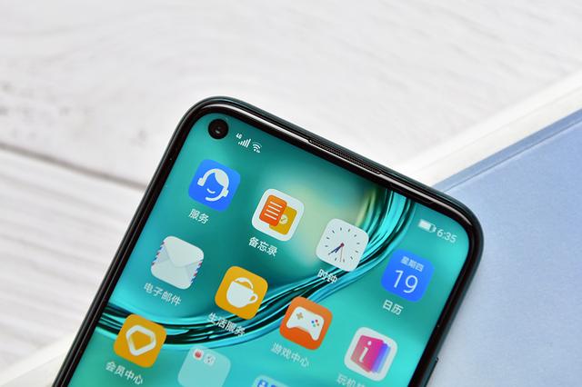 华为光新亮丽的发展，背后隐藏的小动作，让消费者倍感失望