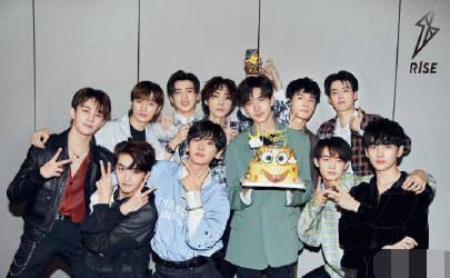 私生混进夏之光焉栩嘉新剧做群演，还出镜在《炙热的我们》预告里