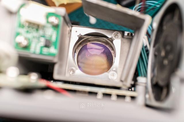 卡西欧CASIO激光+LED短焦投影仪UP50WN拆解，维修偏