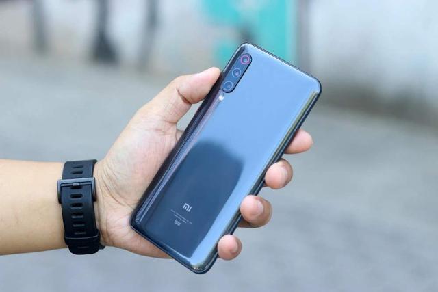 清醒一下！5G网络固然好，但现在值得升级吗？