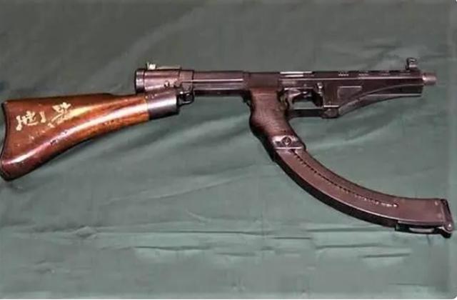 二战最丑陋枪械，第1越南造，连只鸡都打不死，