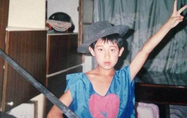 从春晚红人到过气笑柄，他为所有面临选择的成年人上了一课