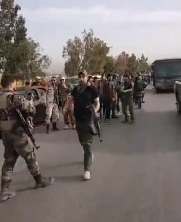 叙利亚后方“起火”，政府军和伊朗人发出战争