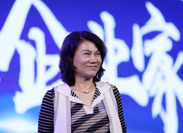 不用戴口罩的格力，有温度的董明珠！懂市场的铁娘子！