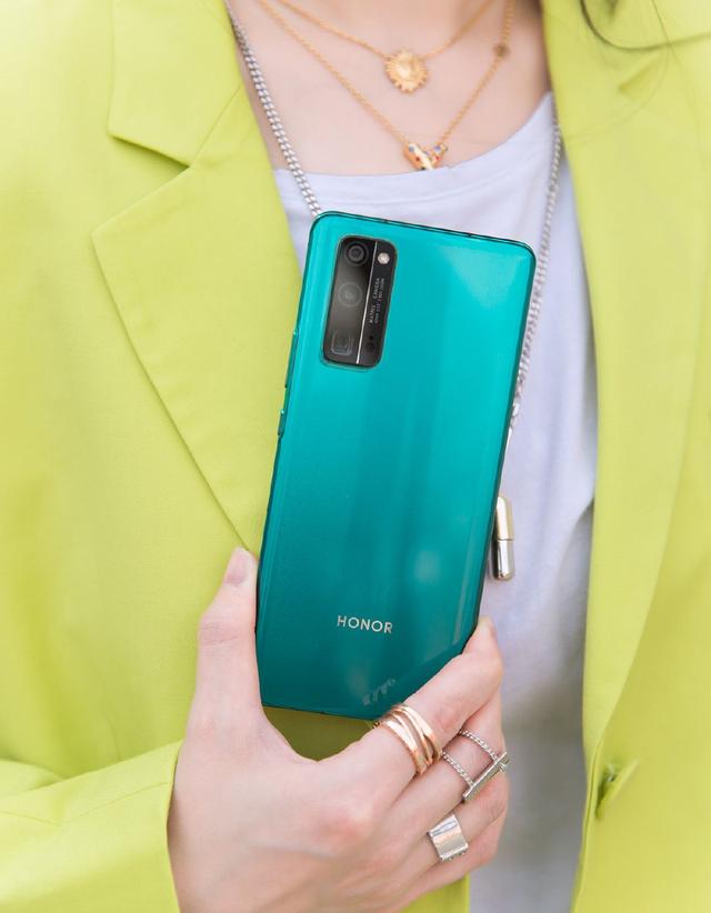 iPhone SE销量曝光，华为与苹果差距一目了然，华