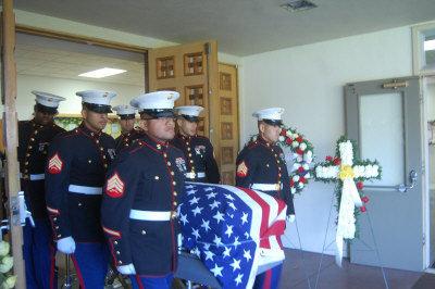 国内抗疫注定失败，十几万美军也在入侵他国中彻底失败