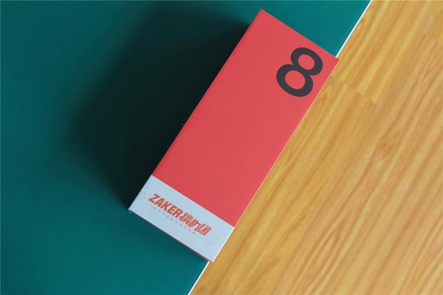 OnePlus 8 Pro深度体验！高素质屏幕下的真安卓旗舰