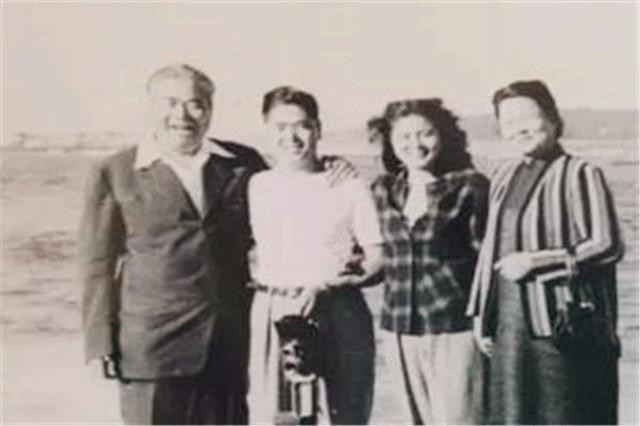 冯玉祥儿子现103岁，美国定居几十年千亿资产，