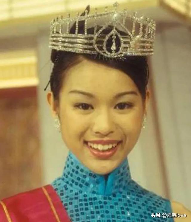 4位混血女星，戚薇和李小璐是混血，看到她：没想到她也是混血