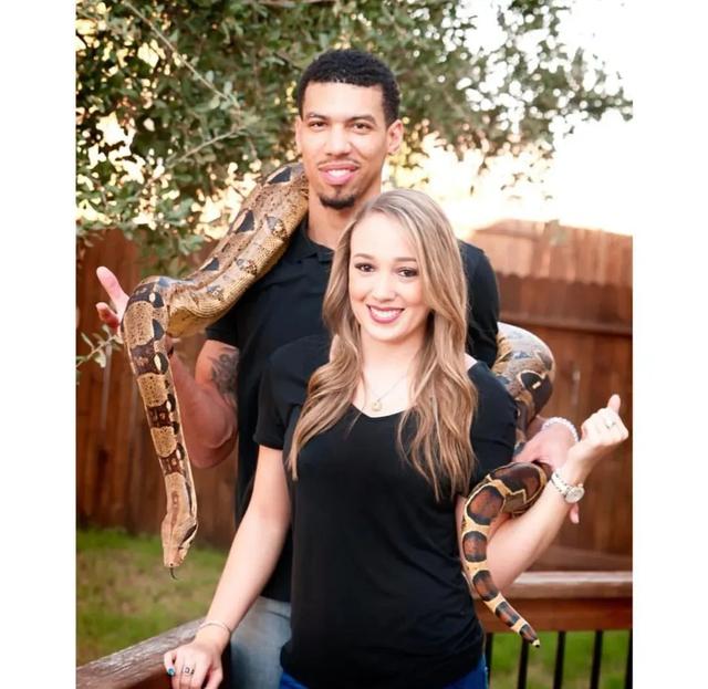 皇阿玛终于结婚了！当年的超污组图真的闪瞎眼