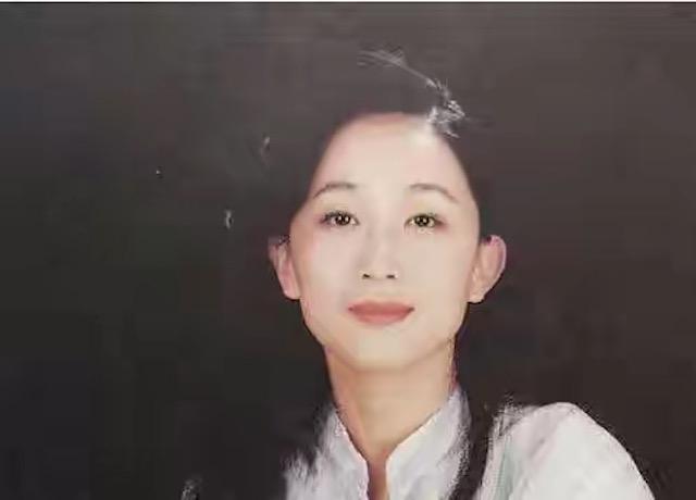 56岁老戏骨陈瑾：无儿无女还和亲哥约定一生不婚