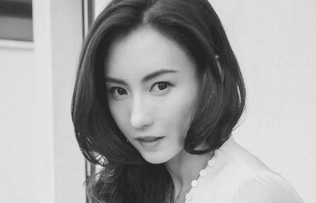 张柏芝含泪再谈陈冠希，说出配合陈冠希拍照原因，也是可怜人