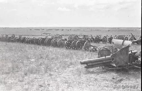 日军向苏军冲锋，苏军却突然停止射击，日军到