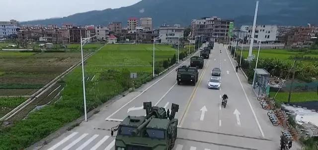 东部战区这种炮为啥引起如此轰动？说说炙手可