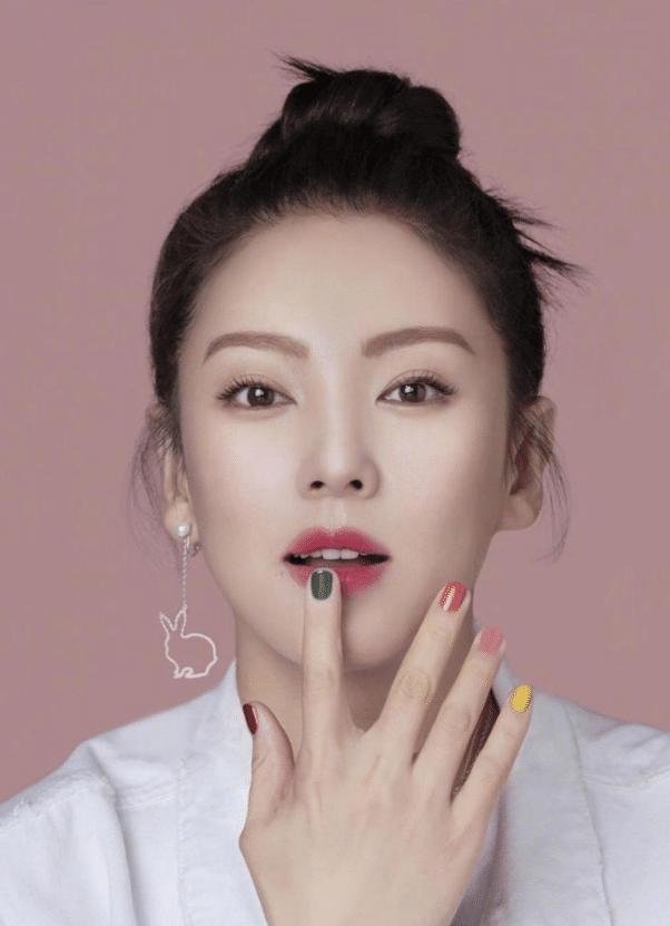 4位离过婚的女明星，选一个你最喜欢的，第4个一般没人选