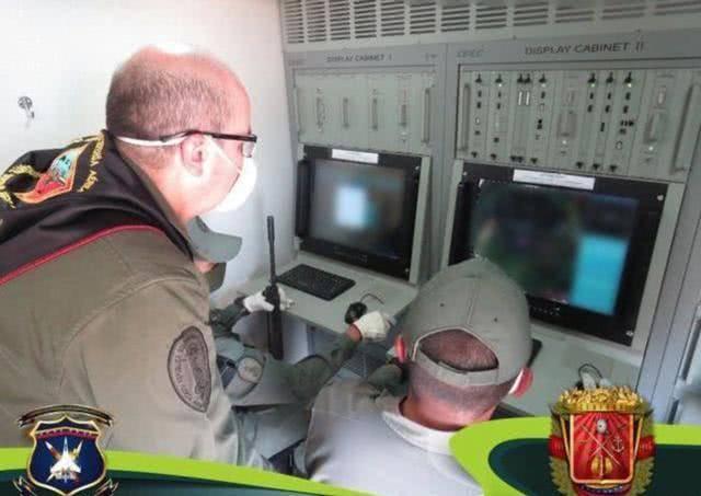 委内瑞拉用中国反隐雷达锁定F22，警告将其击落