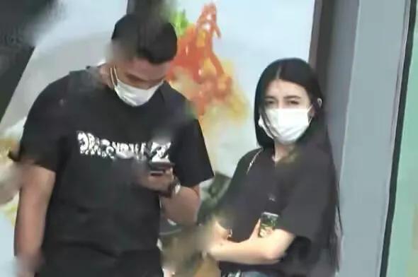 赌王儿子何猷启被曝出轨，女方身份曝光，今年20岁活跃于富二代圈