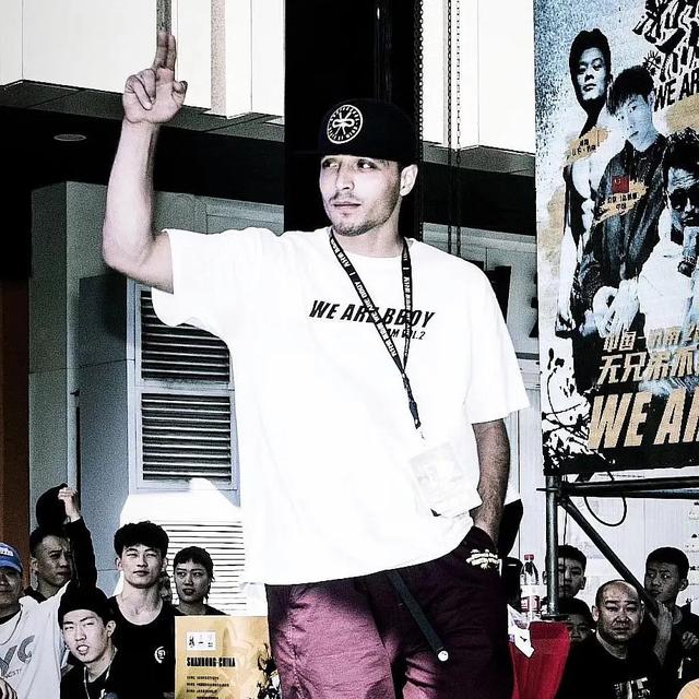 《这就是街舞3》大神选手不少，刘雨昕师傅参赛，肖杰成夺冠热门