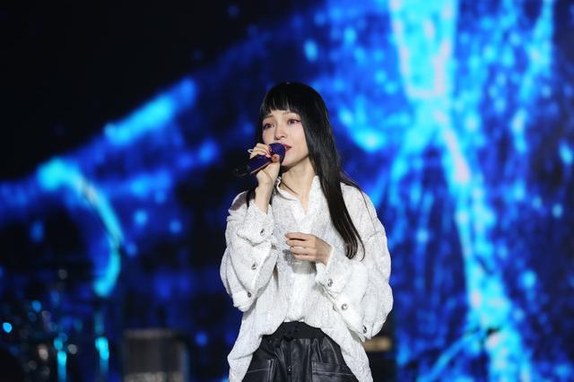 9年合同纠纷始末，张韶涵仍在倔强演唱