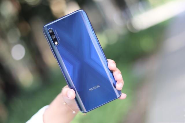 为给新机让路，荣耀9X也撑不住了，6+128G版本暴跌600元