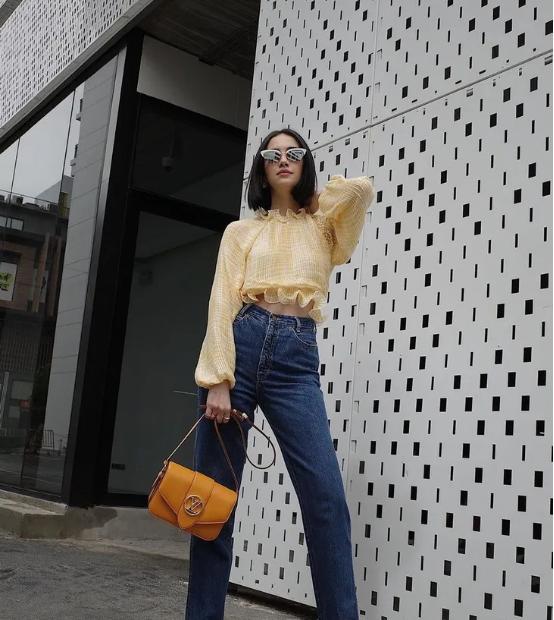 那些设计感满满的衣服款式，女明星们必备的穿搭款，谁穿谁好看