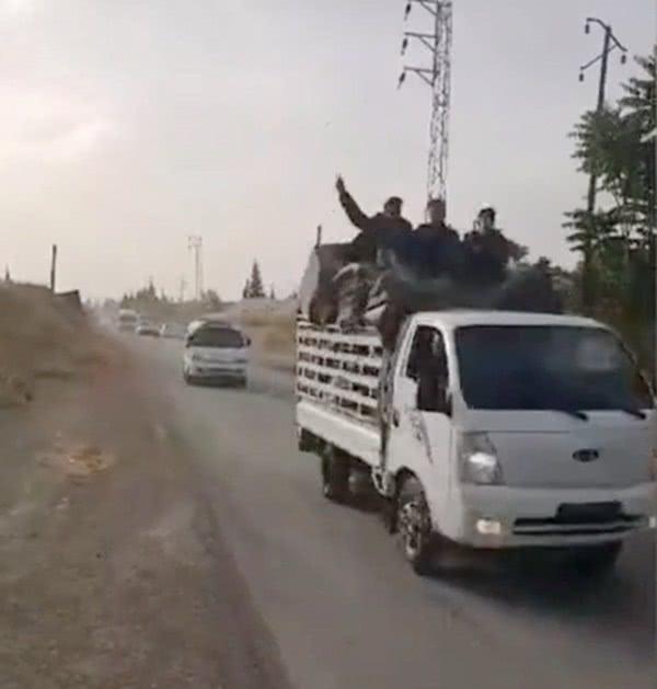 叙利亚后方“起火”，政府军和伊朗人发出战争