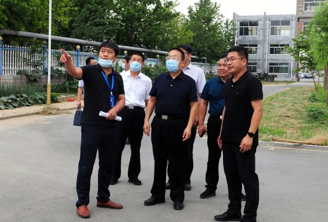 赵永生同志到滨城区梁才街道办事处督导文明城市创建工作