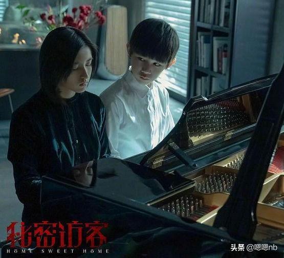 张子枫悬疑片未播先火！搭档“朱朝阳”,见剧照两人眼神我害怕了