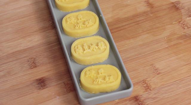 超好吃的绿豆糕，只要3种简单食材，香甜细腻入口即化，夏日必备