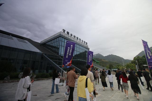 让短视频、抖音走进甘南、走进冶力关景区