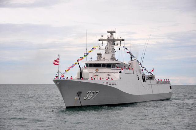 南海火药桶终于被引爆，大批军舰倾巢而出对准