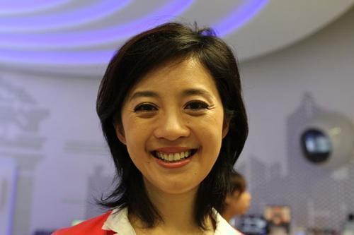 2002年，主持人许戈辉插足豪门当小三，被央视