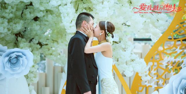 李一桐“月牙眼”都是装的？机智回应解质疑，突显情商又圈粉