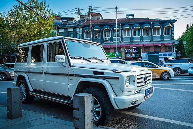 武汉豪车最多的7家停车场大曝光！贫穷限制了你