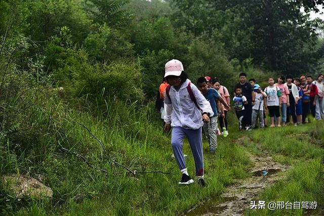 跋山涉水！邢台车网小会员挑战山野徒步……