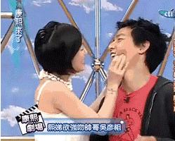 求求你赶紧离婚吧！跪在婚姻里的小S，洗发水都是绿的