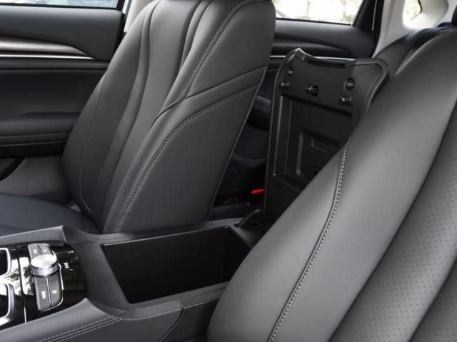 这才是“最亲民”B级车！舒适性媲美雅阁，配真