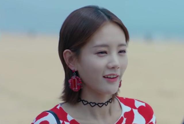 李一桐“月牙眼”都是装的？机智回应解质疑，突显情商又圈粉