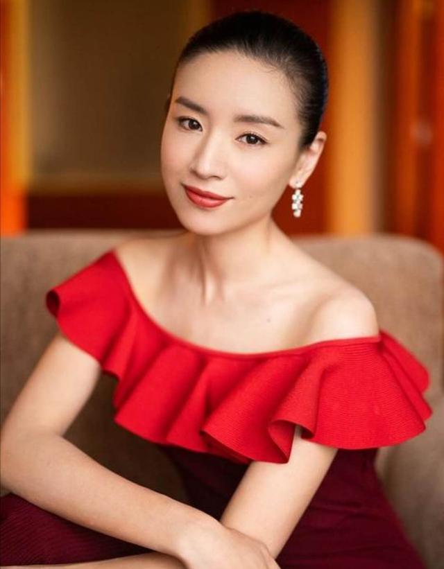 40岁潘粤明被情所伤，是否还会和董洁复合？他的回答让我手动点赞