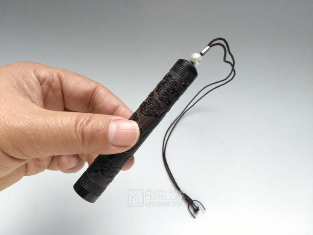 轻轻一吹即可点燃，现代火折子USB充电打火机拆