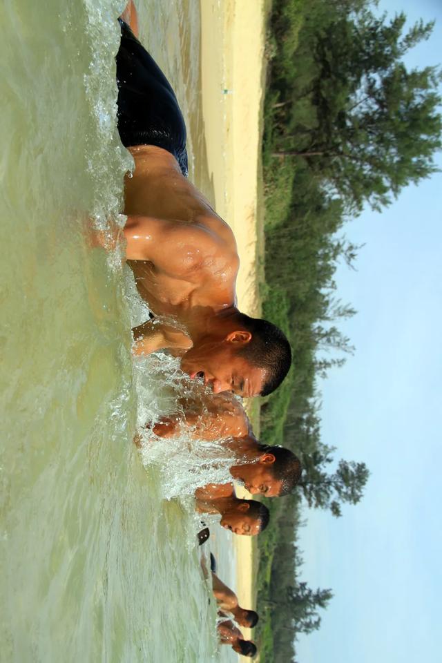 海军陆战队夏日清凉大片来了