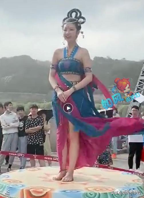 梦幻西游：官方公布50种宝宝新技能，古风美女穿着“敦煌锦衣”