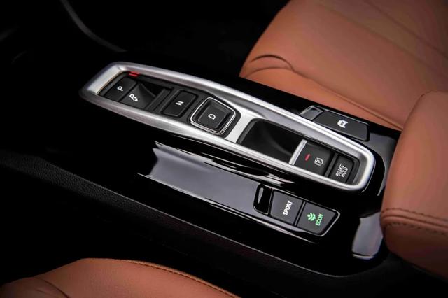 13.98万起的凌派锐·混动，能否激起中级车市场一