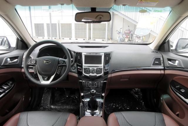 还买啥艾瑞泽5？老牌神车5万起，油耗6.5L加92油，