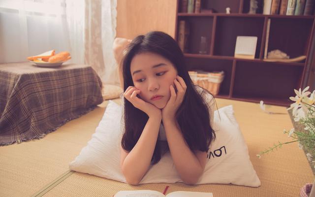 女人经常和你开这4个“玩笑”，证明她对你有意思，千万别傻了