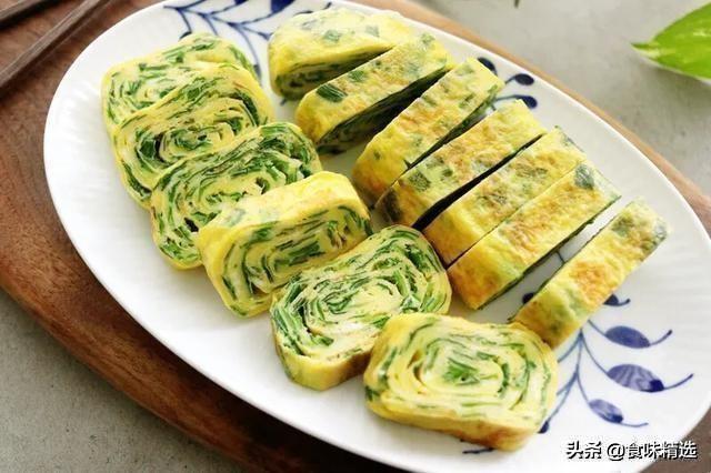 做毛巾鸡蛋卷，可不是直接煎那么简单，教你正确做法，层层薄如纸